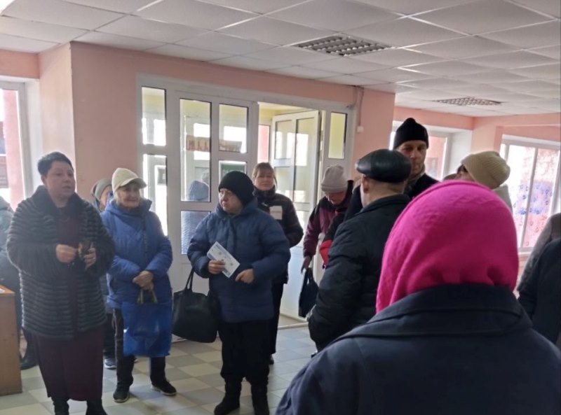 Встреча с жителями села Лебединское.